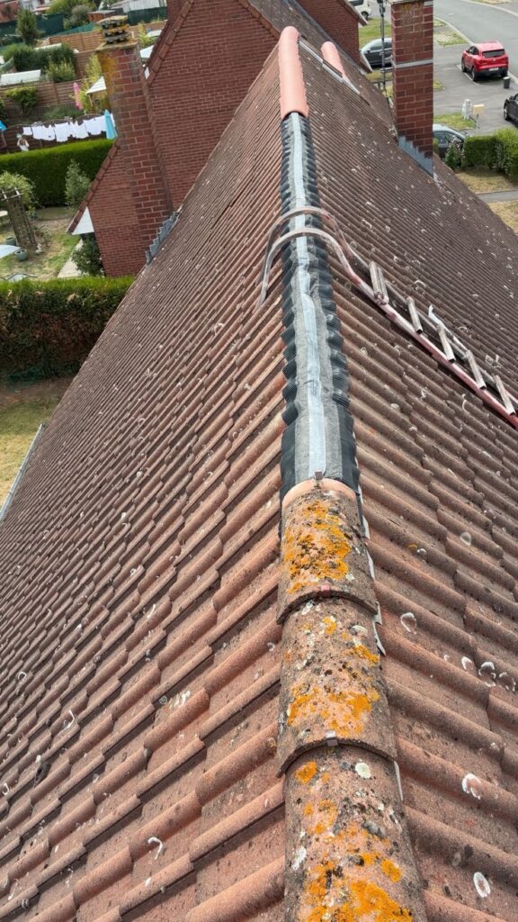 Réfection complète d’un faîtage avec closoir ventilé dans le Valenciennois
